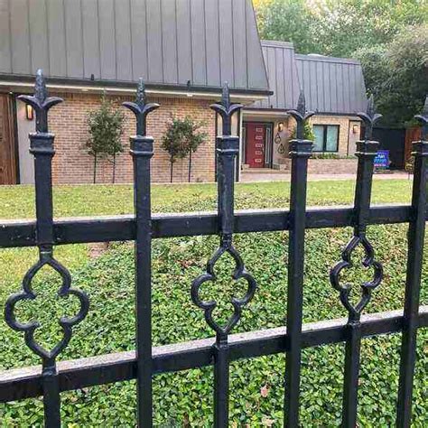 Anping Factory Pressed Spear Top Steel Fence Iron Fence Metal Fence