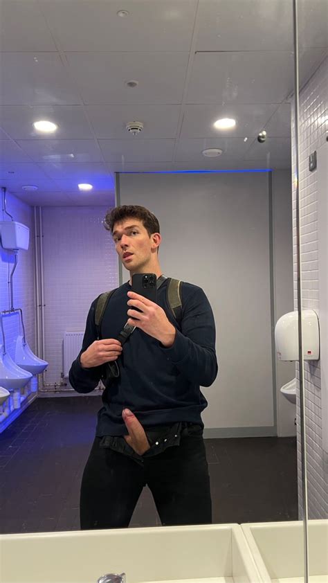 Exhib Public On Twitter Rt Thisclosefriend When You Can T Decide Which Nude To Post So You