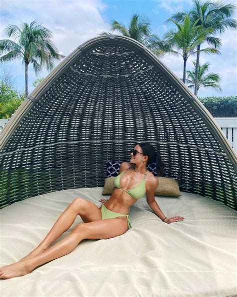 Green Bikini Beach Brunette Nudes Swimsuit NUDE PICS ORG