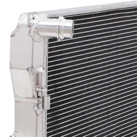 BMW F30 320D Performance Aluminium Radiator Direnza