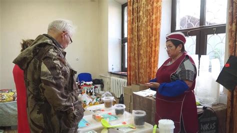 Дар природы – душистый мед - YouTube