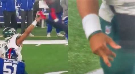 Philadelphia Eagles QB Jalen Hurts Returns After Painful-Looking Finger ...