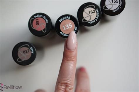 Semilac W Odcieniach Nude Kolor W W Jednym Manicure Bellitkaa Blog