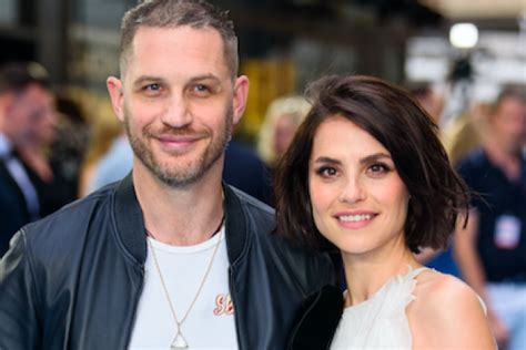 Sarah Ward Wiki Age Bio Net Worth Salary Tom Hardy Height Weight Images