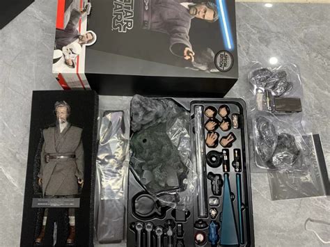 已開 Hottoys Star Wars DX B Obiwan Kenobi Hot toys 星球大戰 興趣及遊戲 玩具 遊戲類 Carousell