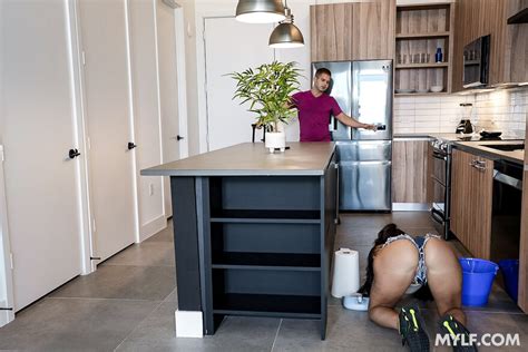 Carmela Clutch And Fionna Frost Mylfclassics Carmela Clutch And Fionna Frost Porn Pic