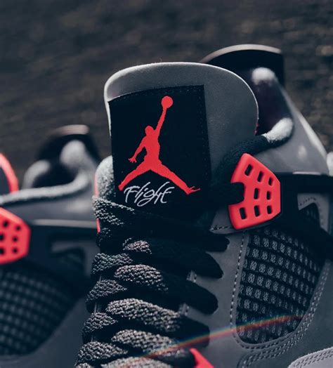 Кроссовки Nike Air Jordan 4 Infrared купить в Краснодаре