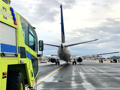 Plane Engine Catches Fire At Newark Airport On New Years Police