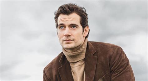 Henry Cavill Net Worth - Celebrity Biography, Profile and Income