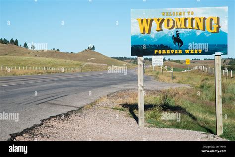 border  wyoming  south dakota  res stock photography