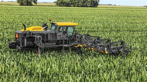 Self-Propelled Sprayers | John Deere CA