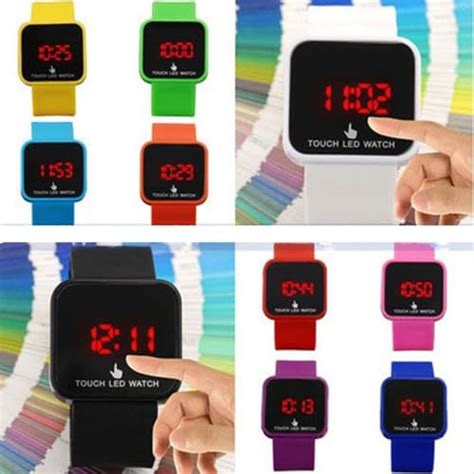 Touchscreen LED Uhr mit Silikonarmband in 8 Farben nur 2,47 ...