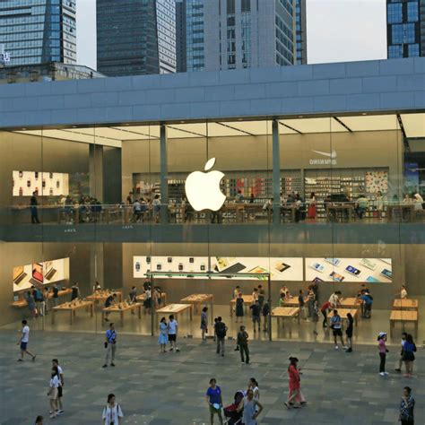 Download Apple Store Exterior Cityscape Wallpaper