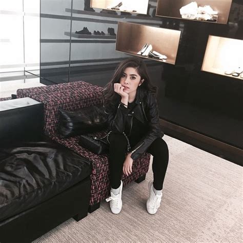 Giới trẻ Việt chuyển hướng mê tít phong cách của loạt hot girl Thái Lan