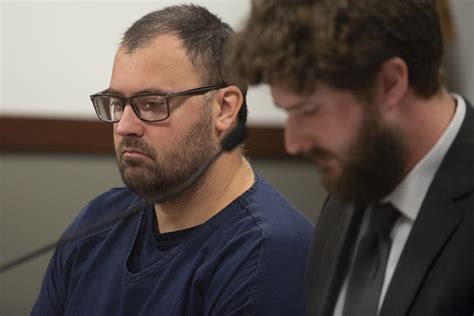 Repeat Sex Offender Charged Again After Cutting Off GPS Bracelet