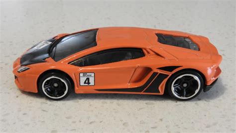Тематична Машинка Hot Wheels Lamborghini Aventador LP Gran Turismo DJL Orange