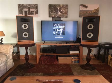Trying out my great new “bookshelf” speakers! | Scrolller