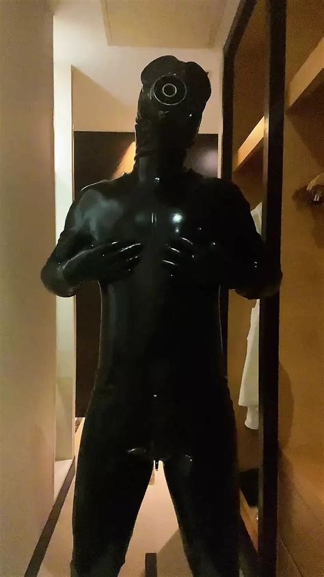 Perfect Night For Latex Drone In Tsingdao Preorder Gay Asian Asian Porn XHamster