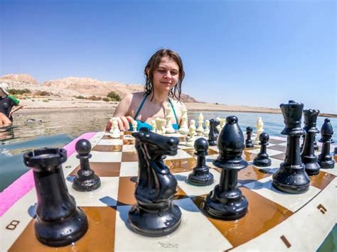 Hot Sexy Anna Ushenina Bikini Pics