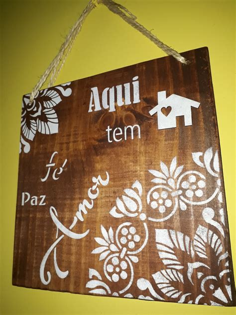 Placa Decorativa Em Madeira Maci A X Cm Elo