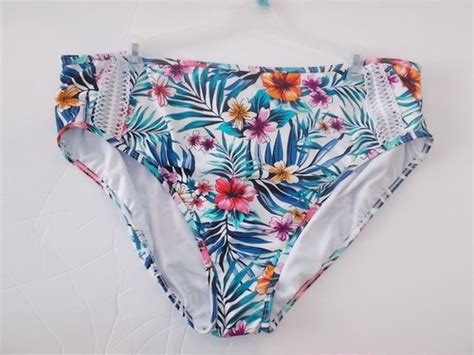 Time And Tru Women S Size 3X White Blue Floral High Waist Bikini Bottoms EBay