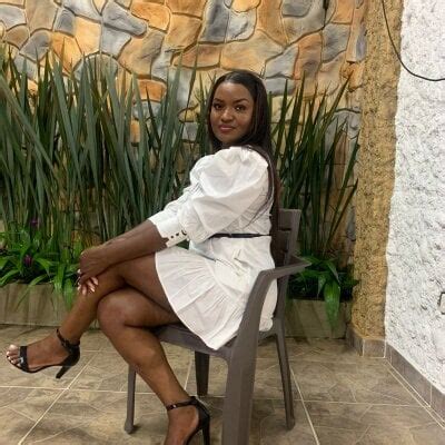 Tina Ebony Cam Model Free Live Sex Show Chat Stripchat