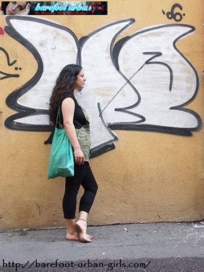 SIZZLING HOT UPDATE From BAREFOOT URBAN GIRLS Tumbex