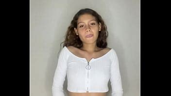 Sexy 18 Year Old Babe Trying Out Her New Clothes XNXX