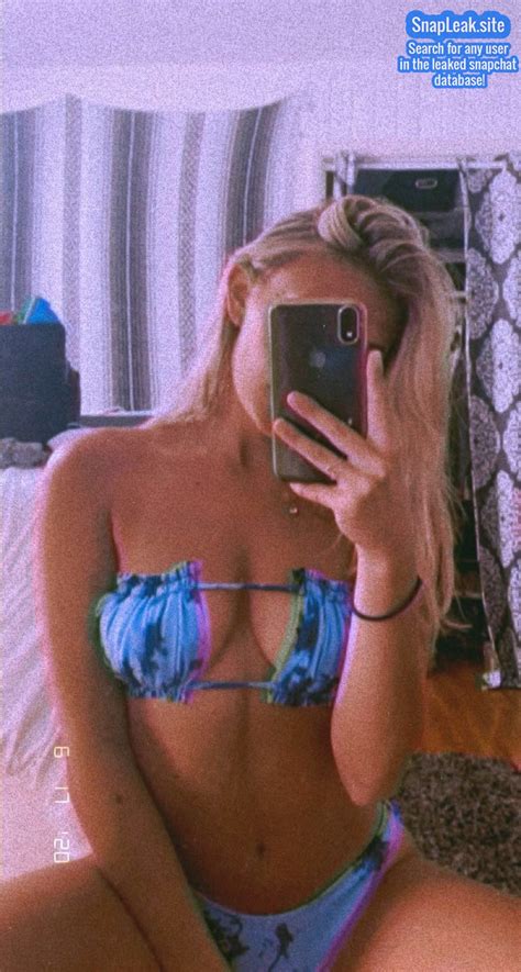 Leaked Snapchat Brunette Teen At Homemoviestube