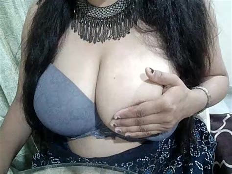 Rehana Housewife Nude Stripping On Webcam For Live Sex Video Chat InTheCrack