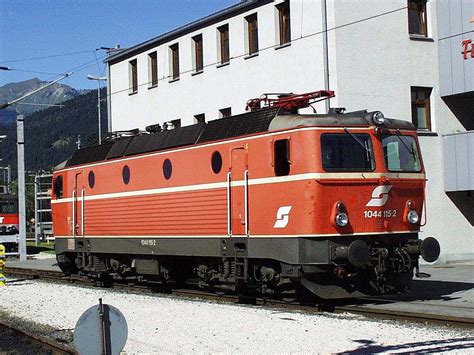 Locomotive Database - 1044