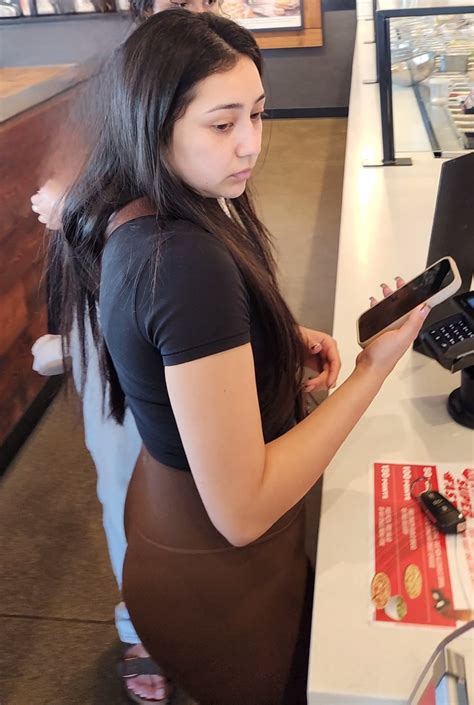 Sexy Spinner Latina Spandex Leggings Yoga Pants Forum