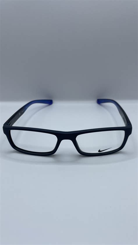 Lente Óptico NIKE 7090 - Óptica Libertad Chillán