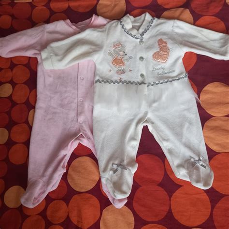 Комбинезончики для девочки в дар (Москва). Дарудар