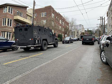 Swat Team Arrests Dv Suspect In Lower Queen Anne Saturday Morning Spd Blotter