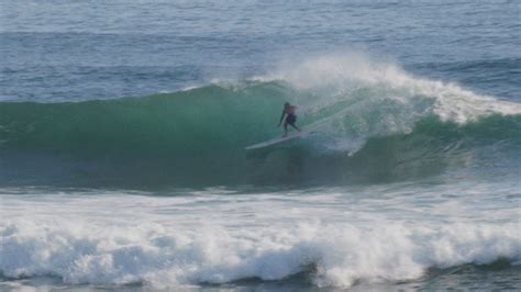 波情報 湘南 またしても極上波 サーフボードクオリティーハードコア Quality Hardcore Distributions