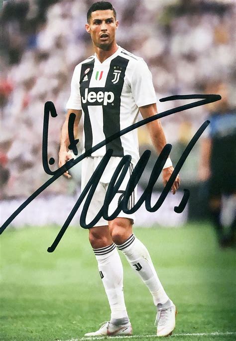 Cristiano Ronaldo Autograph Autographe autograph xpautographes signed cr7