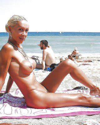 Beautiful Beach Babes By Voyeur Troc Porn Pictures Xxx Photos Sex Images Pictoa