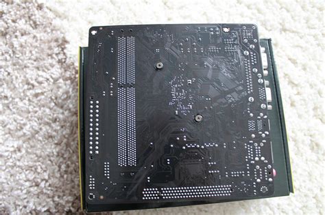 Обзор от покупателя на Материнская плата GIGABYTE GA-E3000N (MiniITX ...