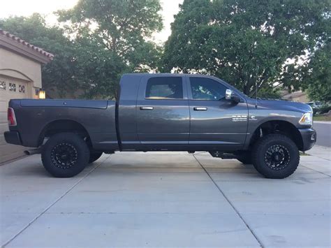 Ram 2500 Custom Wheels Method Double Standard 18x90 Et 18 Tire Size
