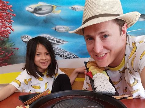 Tomyang Bbq Elektrische Thai Bbq Grill En Hot Pot Tafelgrill En Fondue Met Zwitserse Coating