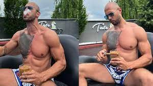 Andrew Tate Nude Lutador Pelado Em Fotos Sensuais Xvideos Gay