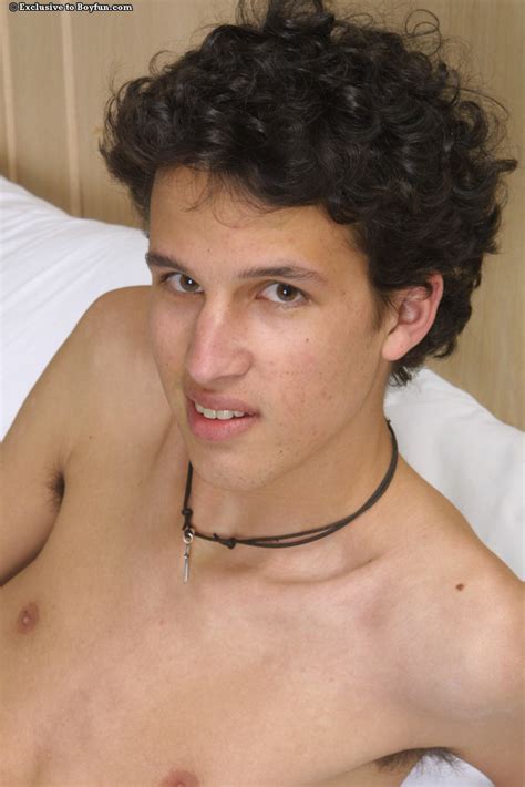 Handsome Gay Evan Shows His Hairy Dick Up Close While Jerking Off CoedCherry