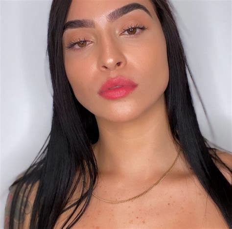 Hot Sexy Roselin Llanes Bikini Pics