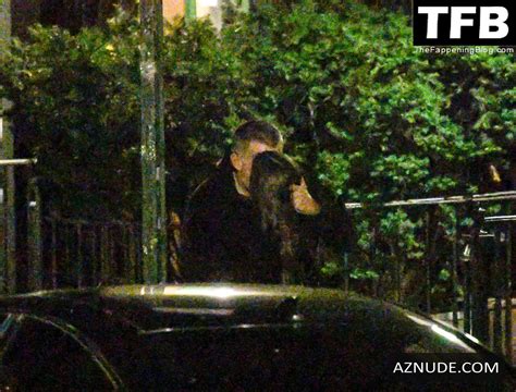 Emily Ratajkowski Sexy Seen Flaunting Her Hot Figure Alongside A Dj In Nyc Aznude