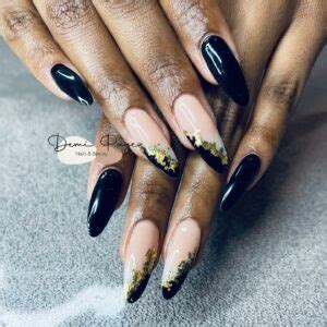 The Modern Basics Black And Nude Nail Designs Nail Designs Daily