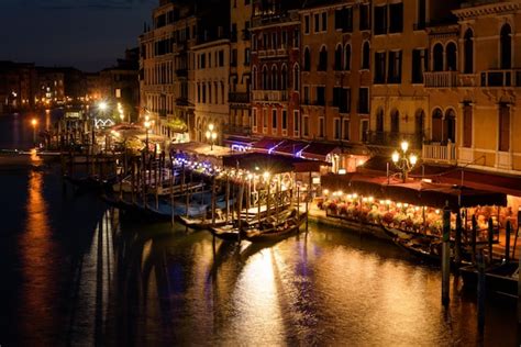 Premium Photo | Grand canal at night in venice