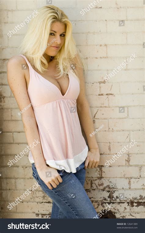 Blonde Female Fashion Model Sexy Clothing Foto De Stock Shutterstock