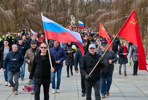 Agenci Moskwy wpływają na demonstracje w Europie Wydarzenia w INTERIA PL