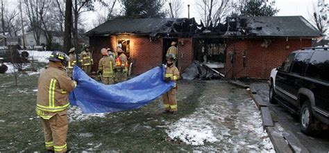 Early Morning House Fire Leaves 10 Dead In Kentucky The New York Times